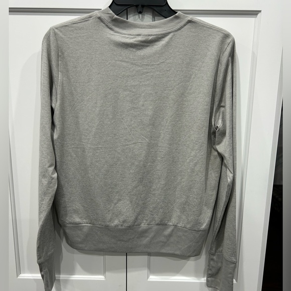 Vuori NWOT Halo Performane Crewneck Sweatshirt - Picture 4 of 8